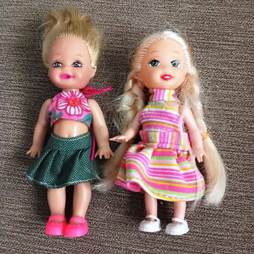 Barbie mini dolls Chelsea and Kelly like new