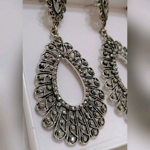 Earrings made of stainless steel new, gray and silver