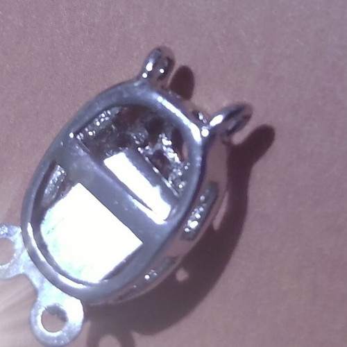 Steel clasp for jewelry, carved, silver color