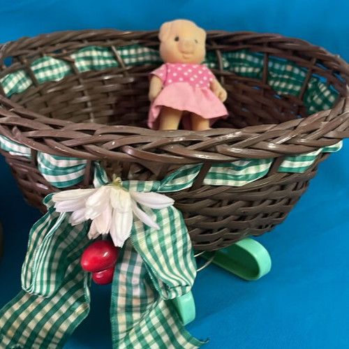 Set of 3 new wicker baskets in different colors
