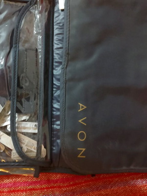 Φάκελος δειγμάτων AVON σαν καινούργιο, σκούρος μπλε ανθεκτικό πλαστικό