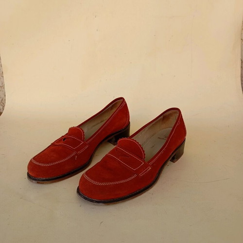 Vavoulas castor moccasins used, brick color