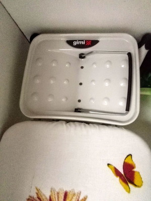 Gimi ironing board like new, white with floral ironing cover