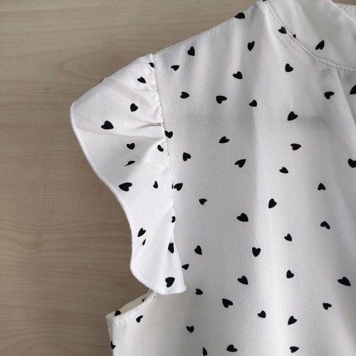 White Shein blouse like new with black hearts size L