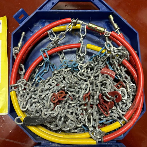 Car chains used in good condition