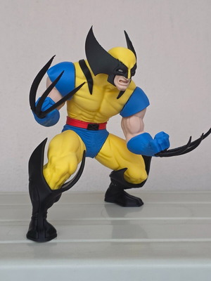 Wolverine figure new, 21 cm height with excellent detail