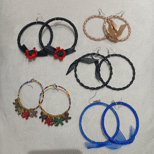 Collection of 5 pairs of large earrings like new, multicolored