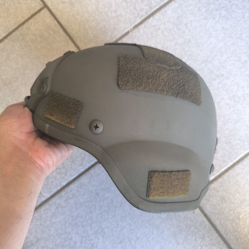 Airsoft plastic military helmet like new with new interior and BOA dialer