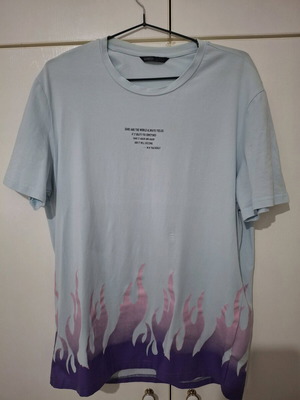 Men's t shirt used, size M, purple and turquoise
