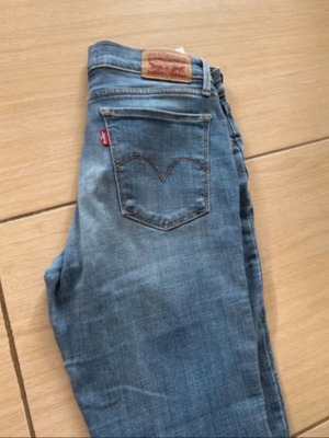 Levi’s τζιν σαν καινούργιο, μέγεθος S, μπλε
