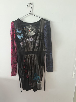 Desigual φόρεμα μέγεθος M/L πολύ καλή κατάσταση, μαύρο
