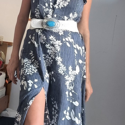 Maxi floral dress medium size like new, Queen Fashion, blue multicolor