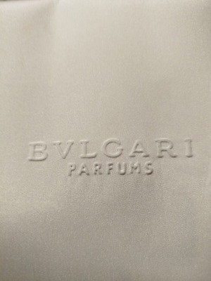 Bvlgari toiletry bag like new, 26x17 cm, washable