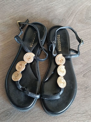 Tsouderos sandals size 38 like new, black and gold leather