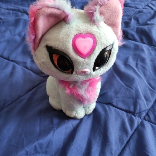 Magic Whisper Kitty plush cat like new