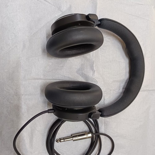 B&O Headphones like new with 6.3mm jack wired