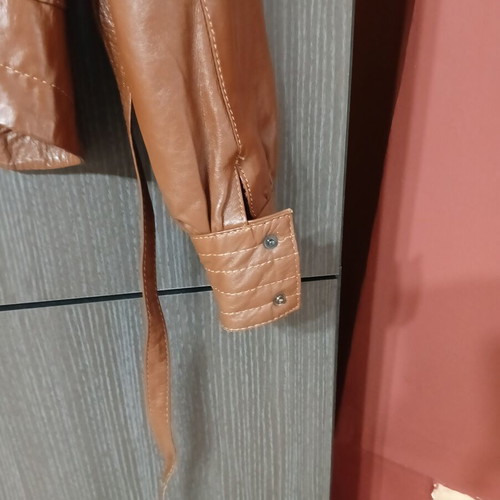 Vero Moda leather jacket like new, brown, with buttons and belt