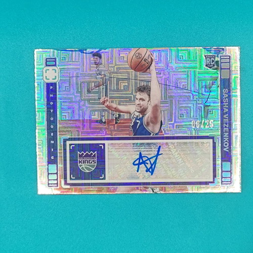 2023-24 Panini Photogenic Sasha Vezenkov RC Auto /25 Maze Parallel mint