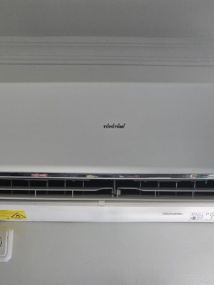 Toyotomi 12,000 BTU air conditioner