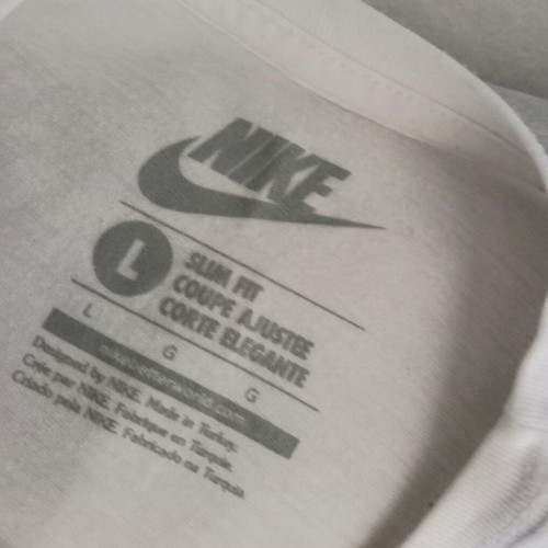 Nike Santa Monica Track Club T-shirt like new, large, white multicolor