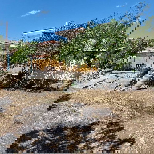 Building Land 307 m² in Davleia Viotia with Storage and Agricultural Plots