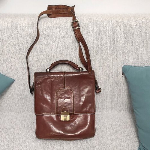 Leather Shoulder Bag Leopard like new, brown professional briefcase