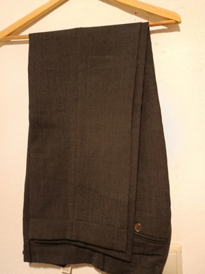 Ανδρικό παντελόνι Zara Classic Collection σαν καινούργιο, μέγεθος M, καφέ