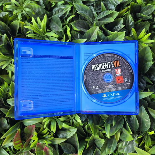 Resident Evil 7 Biohazard PS4 game, VR compatible