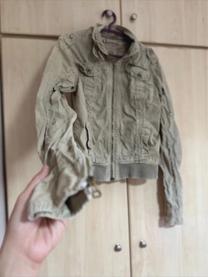 Moritz thin jacket like new, size M