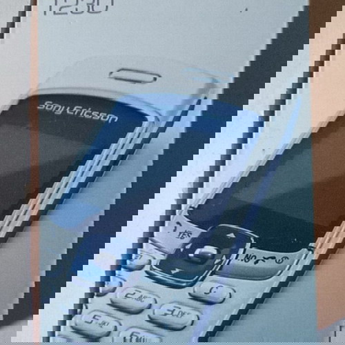 SONY ERICSSON T230