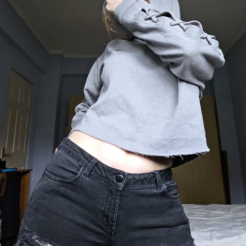PINK Victoria’s Secret grey cropped hoodie with lace-up sleeves, like new, size M