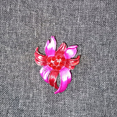 Pin like new