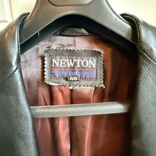 Newton men's leather jacket size 46 like new, black nappa