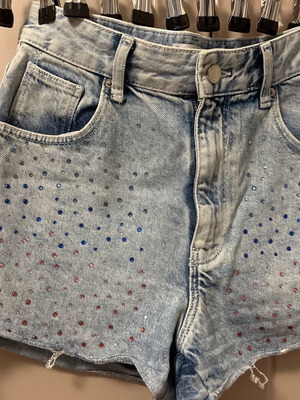 Bershka denim σορτς μεταχειρισμένα, μέγεθος M, μπλε