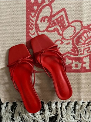 Red kitten heels new with small heel size 35-36