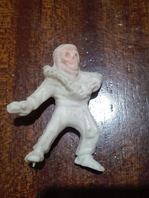 El Greco Exogini Ninja Panosh Skeletus figure used, white color