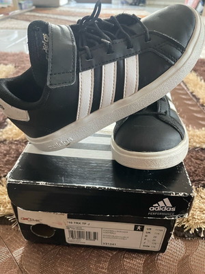 Adidas sneakers size 29 like new, black and white