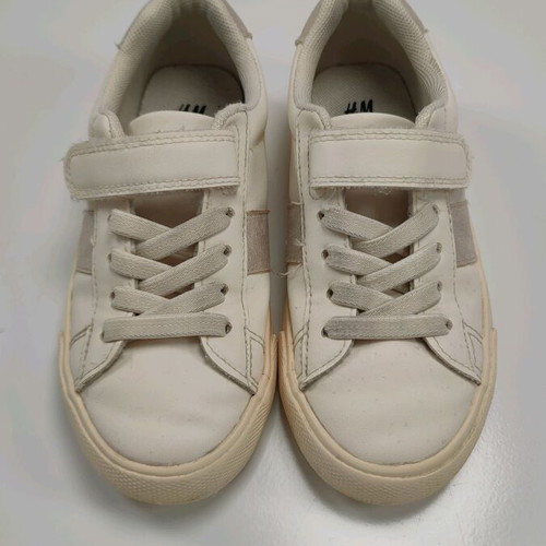 H&M sneakers beige size 30 like new shoes