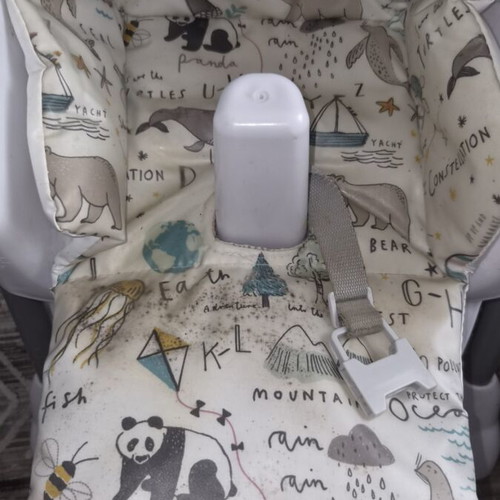 Mamas and Papas Snax highchair used with adjustable levels and foldable design