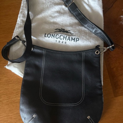 Longchamp leather crossbody bag like new, black