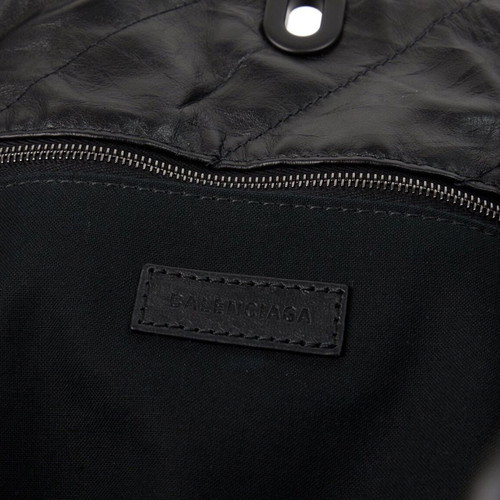 Balenciaga Crush leather shoulder bag like new, black quilted