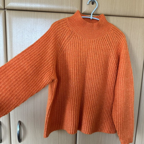 Cubus wool sweater size M like new, bright orange