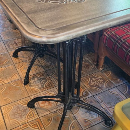 Cast iron table bases like new, pack of 14 with marble tops