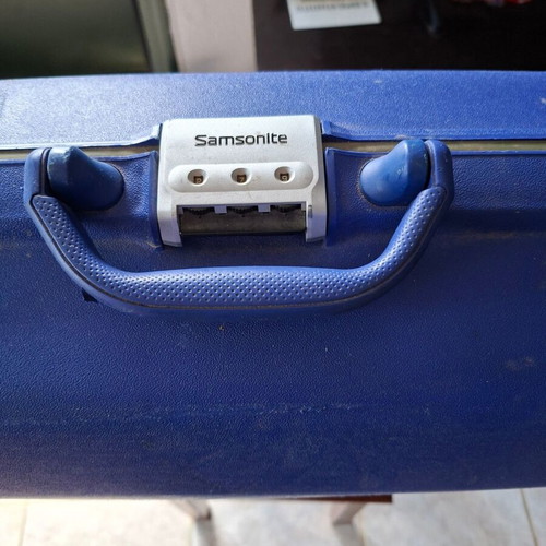 Samsonite vintage 80`s suitcase used, blue with 2 wheels