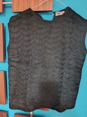Vintage sleeveless top with embroidery black used, size L