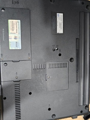 HP Compaq 6735s Laptop used for parts or repair