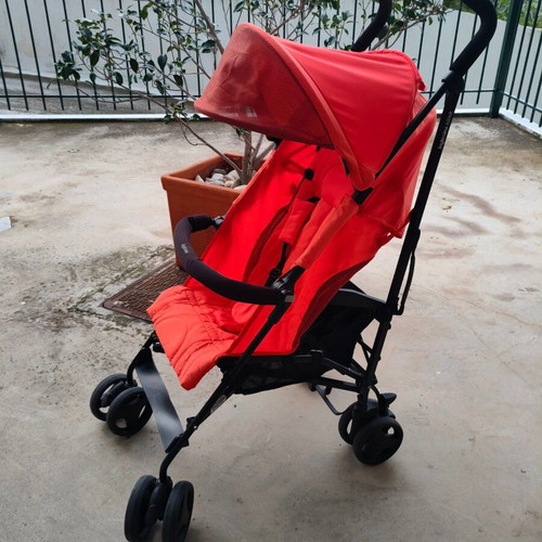 Inglesina Blink stroller like new, coral color, lightweight