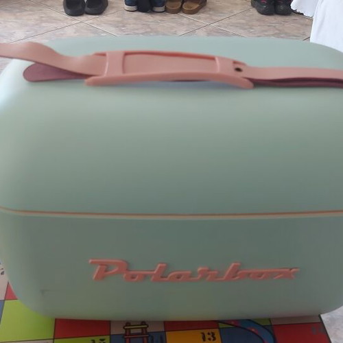 Polarbox retro cooler new, 12 liters, blue with pink details