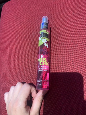 Body Mist 75ml like new, 2 sprays missing