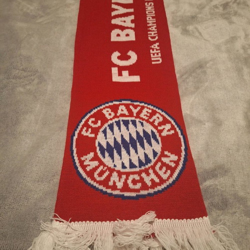 Football scarf Bayern - Sevilla like new, original Champions League product